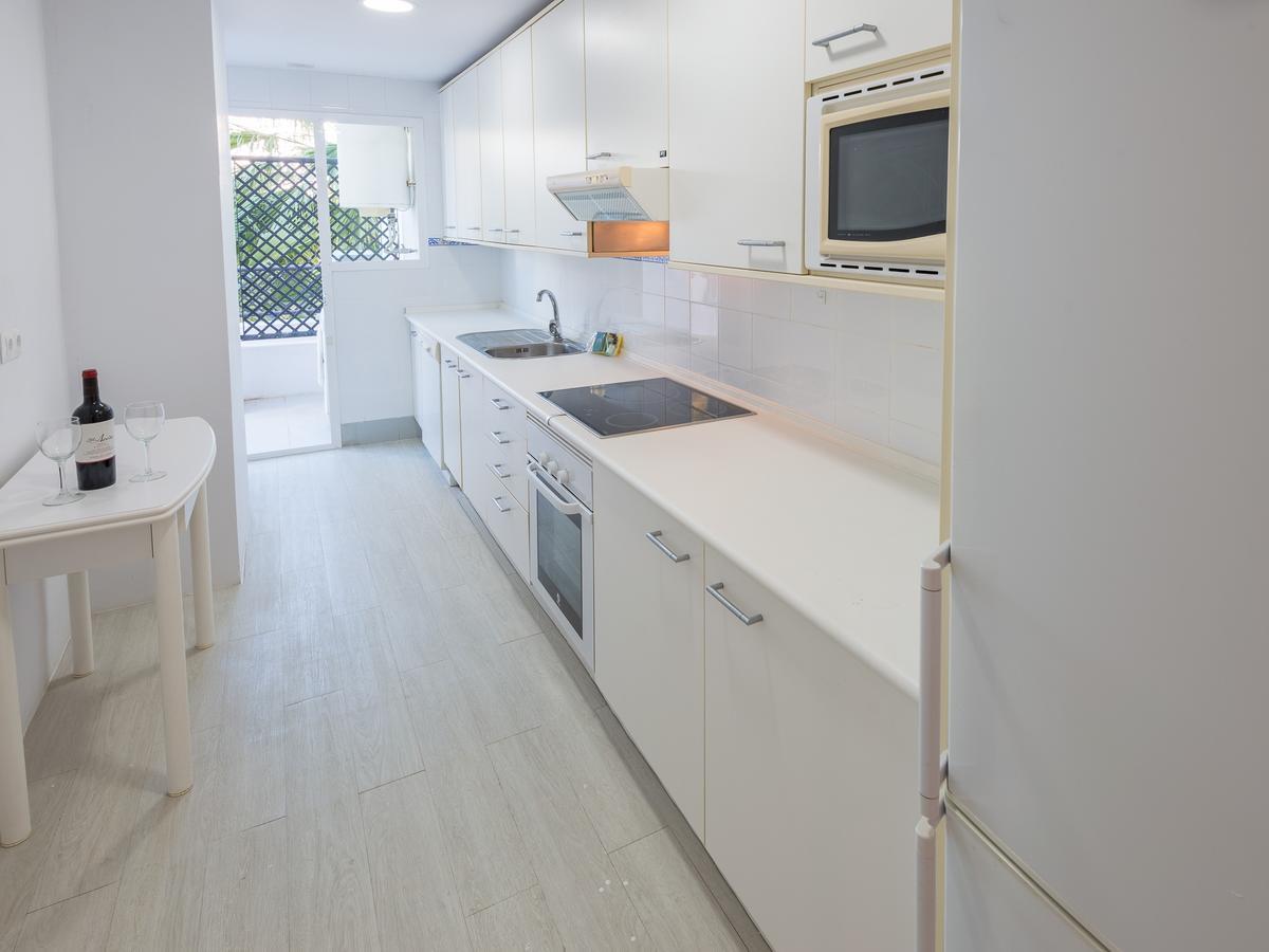 Vacation Marbella I Contemporary Central Apartment, Swimming-Pool, 24-7 Security, A Minute From The Marina, The Sea And Luxury Shopping Eksteriør billede