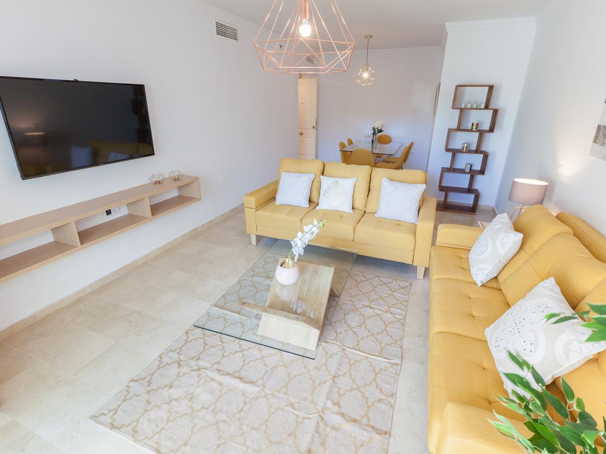 Vacation Marbella I Contemporary Central Apartment, Swimming-Pool, 24-7 Security, A Minute From The Marina, The Sea And Luxury Shopping Eksteriør billede