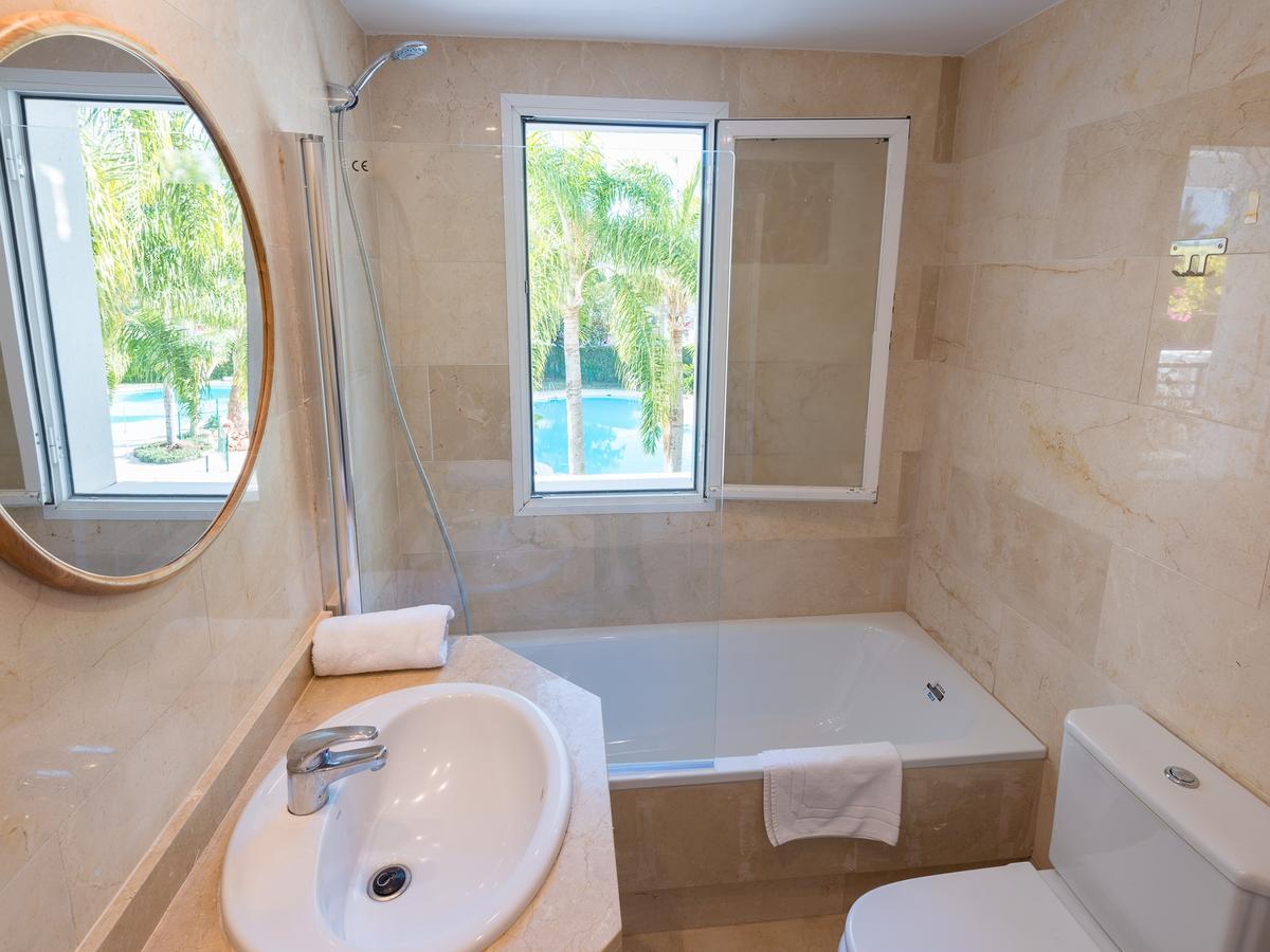 Vacation Marbella I Contemporary Central Apartment, Swimming-Pool, 24-7 Security, A Minute From The Marina, The Sea And Luxury Shopping Eksteriør billede